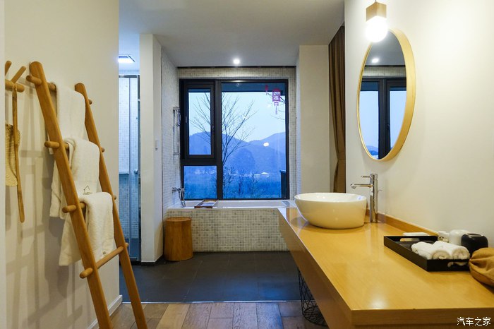 保时捷macanturbos自驾川藏,保时捷macan跑高速旅游