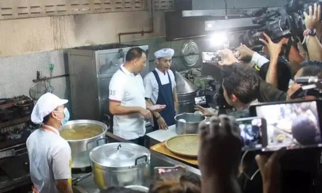 留学生回国免税店优惠政策,日媒曝光免税店坑骗中国游客