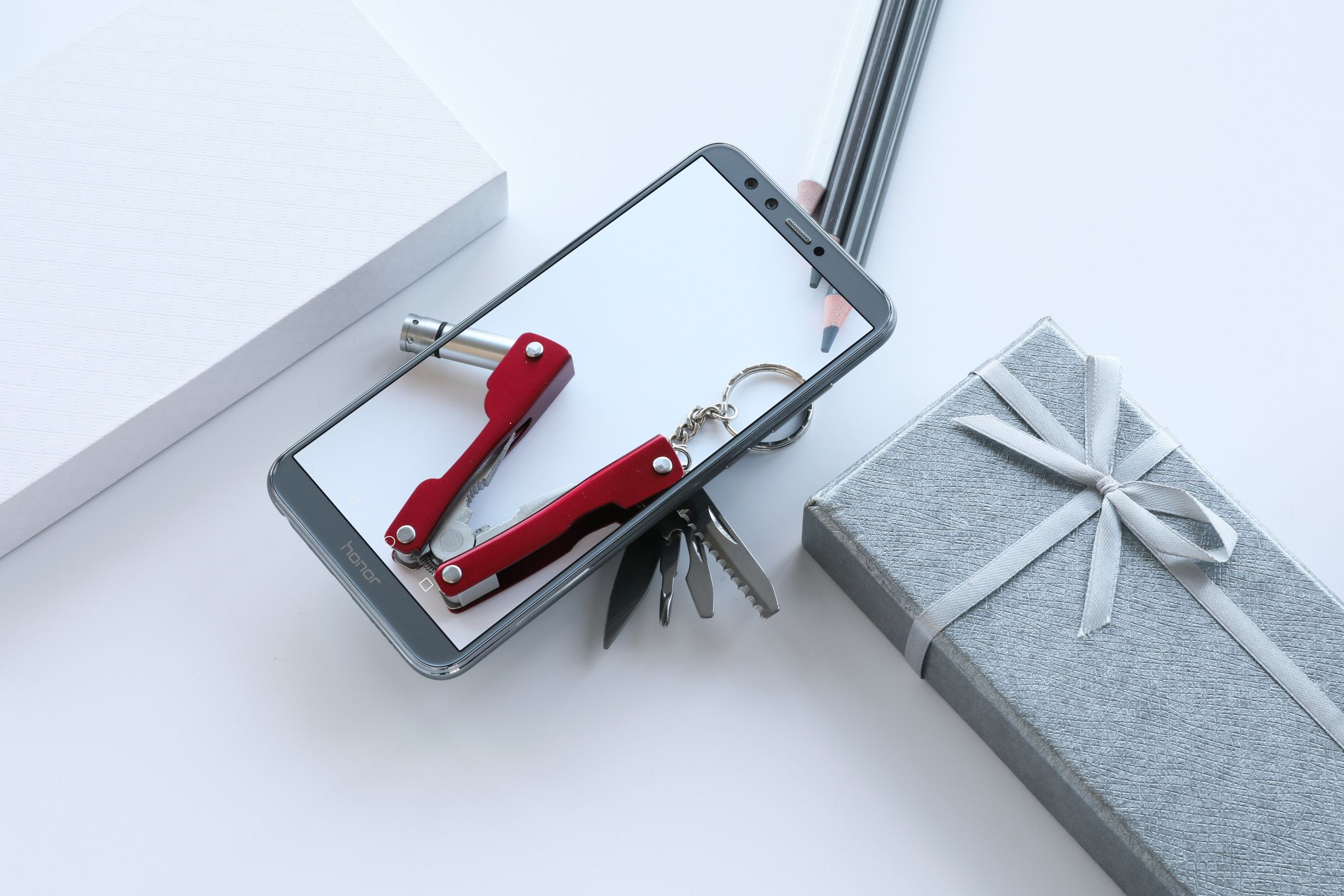 最便宜的真全面屏手机,目前比较便宜的全面屏手机