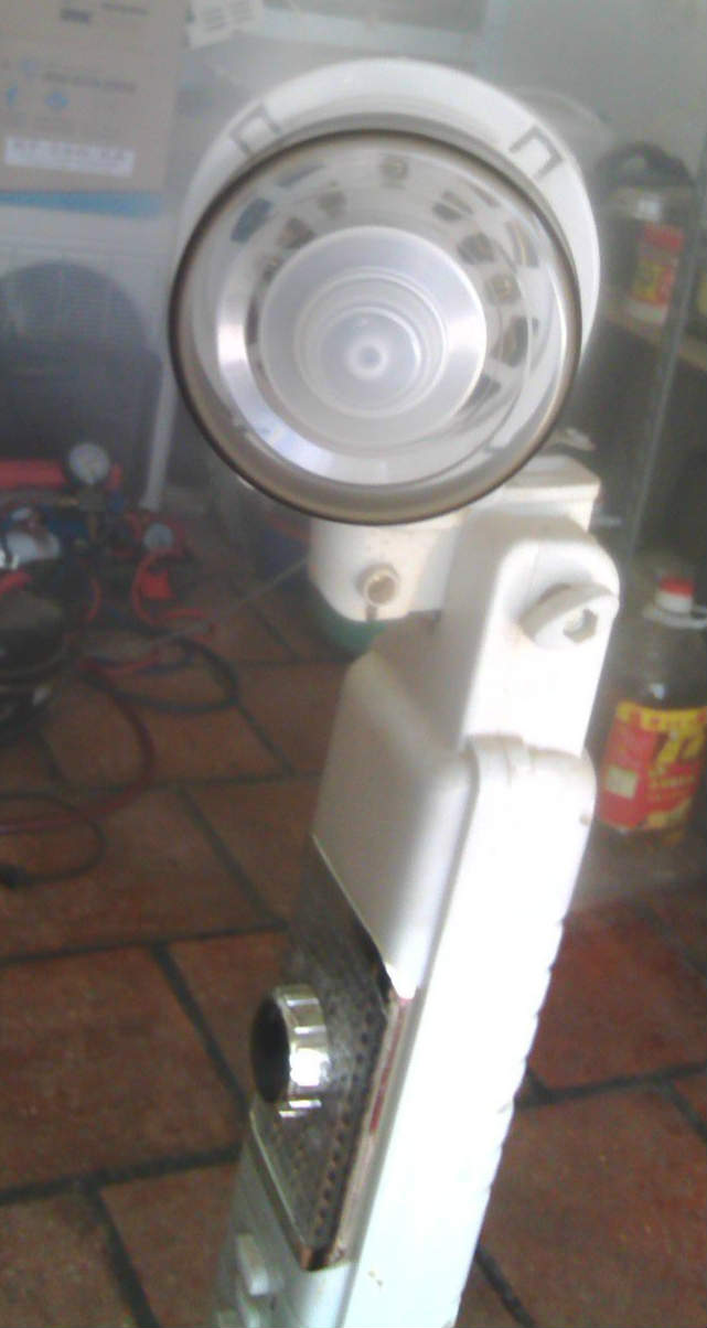 电风扇上轴承坏了怎么修理,电风扇轴承卡死用什么机油