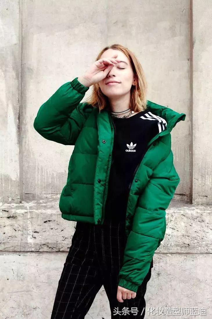 羽绒服穿起来臃肿你裤子选对了吗,羽绒服穿着没气质