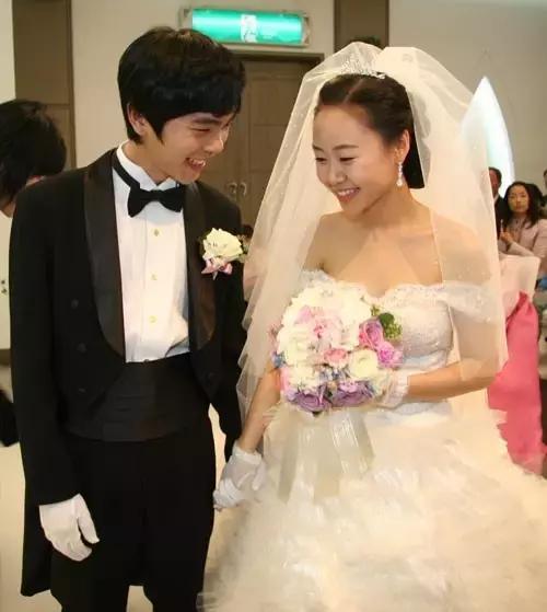 情人节执子之手与子偕老视频,情人节执子之手与子偕老的图片