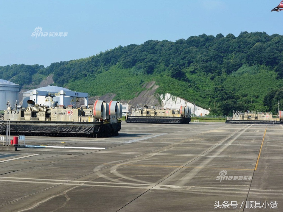 独岛号两栖攻击舰与lcac气垫船,日本海上自卫队lcm机械化登陆舰