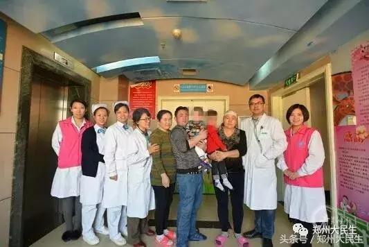 “心”病已去掉行李已打好三名*疆新**小朋友要回家过年啦！