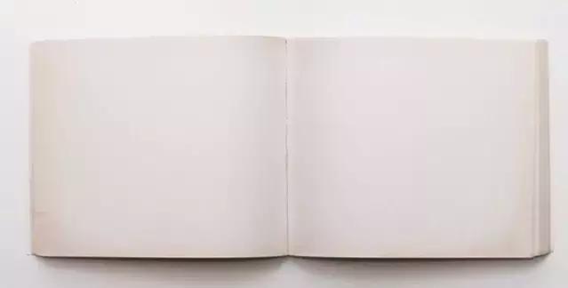 他把12个前女友都做成了高跟鞋？到底是真的假的