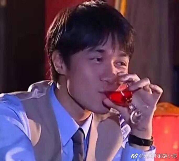 外油内干皮肤修复推荐精华,皮肤怎么保养最好啊