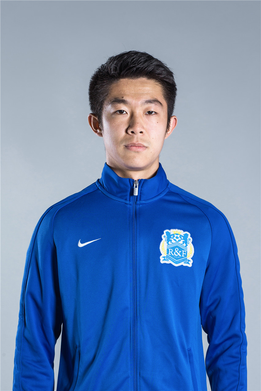 在中国如何建立一支职业足球队,给你一亿资金打造一支球队