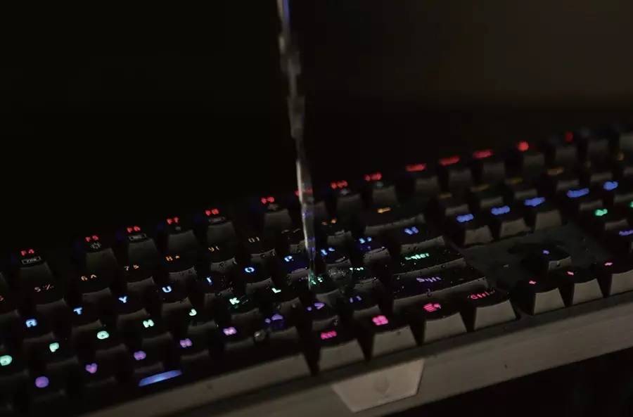 防水防尘机械键盘推荐,这款机械键盘太好用了手感爆棚