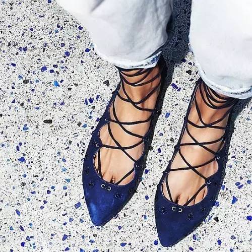 直男pk女神|为什么这款鞋让这两群生物快撕逼了！？