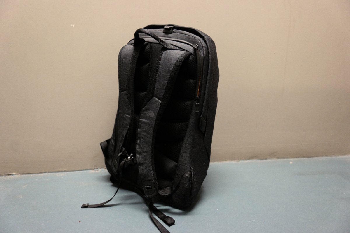 northface双肩背包,northface背包怎样