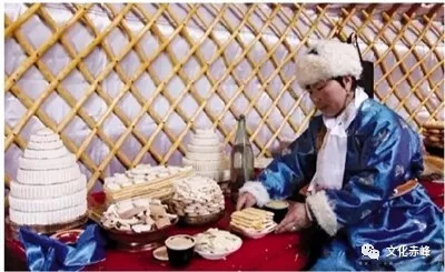 查干萨日蒙古族歌曲,蒙古族的查干萨日春节