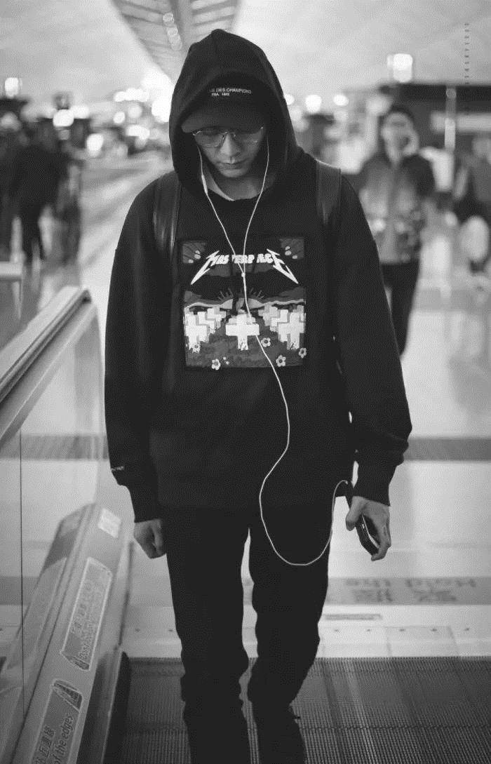 蕾哈娜solomon鞋,蕾哈娜的联名鞋子