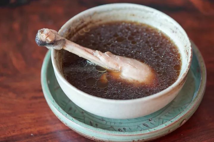 春天养肝护肝的最好汤,乌鸡白凤丸补血补肝