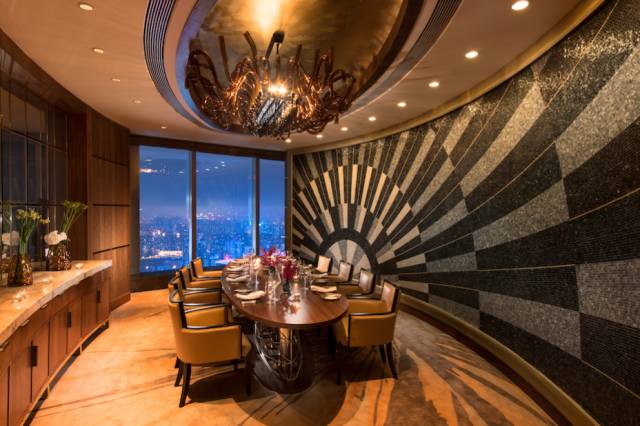 睡进220米高空上的云端酒店，玩转网红LINEFRIENDS乐园，新晋亲子游地标来袭！