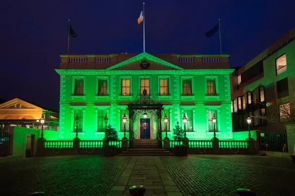 越“绿”越开心｜喝着啤酒过大节