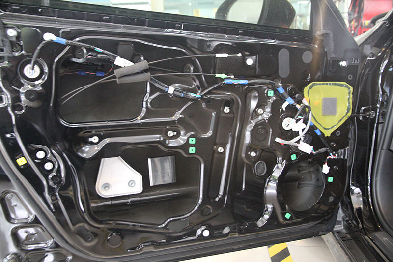 成都丰田雷凌音响改装升级,合肥市丰田皇冠汽车音响改装