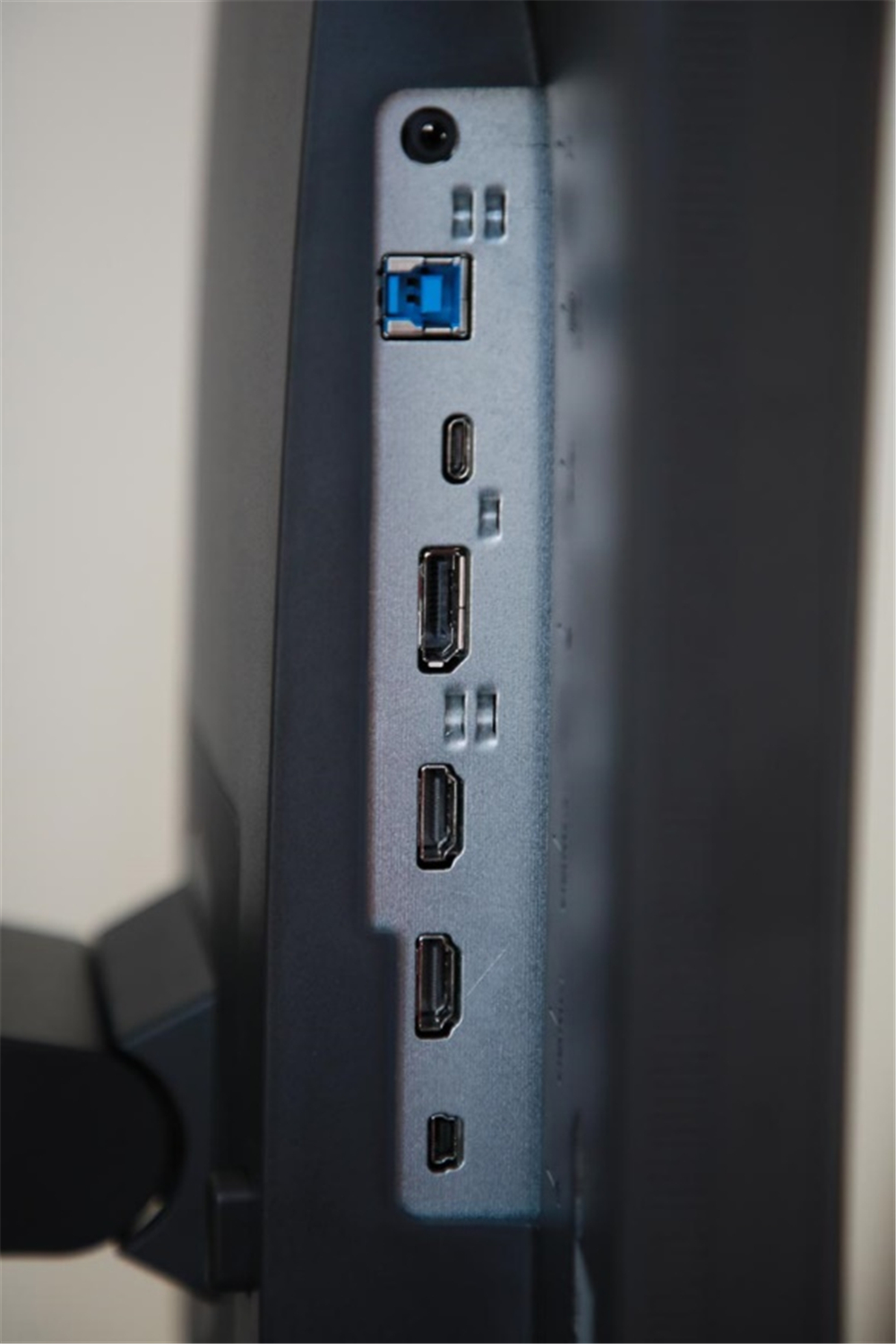 摄影修图用什么显示器好一点,摄影修图适合什么显示器