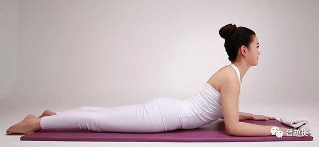 普拉提垫上动作20分钟,普拉提垫上动作详解