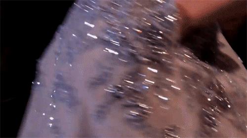 上帝创造了爱情人类发明了婚姻,上帝创造了男人女人