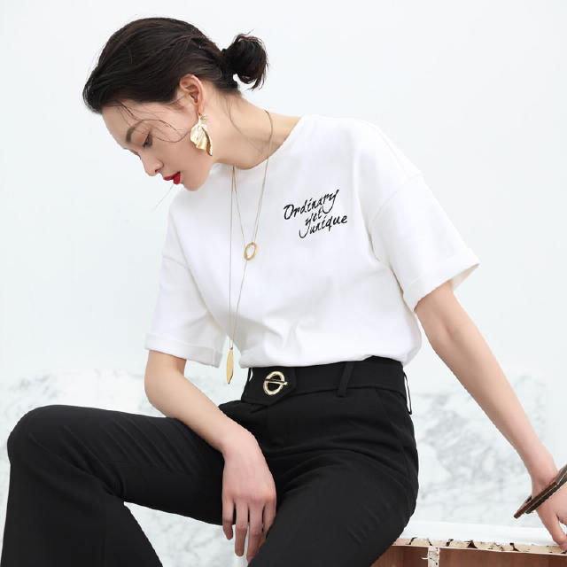 白色t基础款测评,小白t基础款