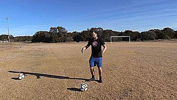 足球初学者教学接球,足球踢球正确姿势教学