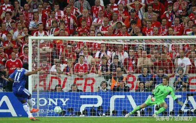 足坛那些令人泪目的瞬间,盘点足坛那些不可思议的奇迹