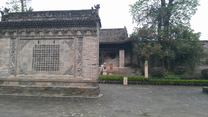 他要为广州建一座“百年风景”，却因违章建筑被强行拆除了！