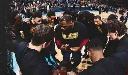 楠戝＋澶ц触鍚庢嘲浼﹀崲鍙戝０,灏嗗竻涓嶅拰