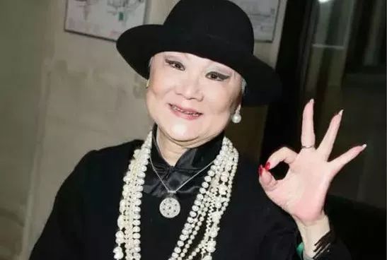 一个月买下两个奢侈品牌，Bally巴利和浪凡都是中国货了