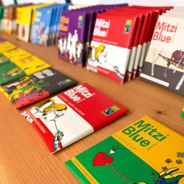 汇包装云效果,高端巧克力包装设计