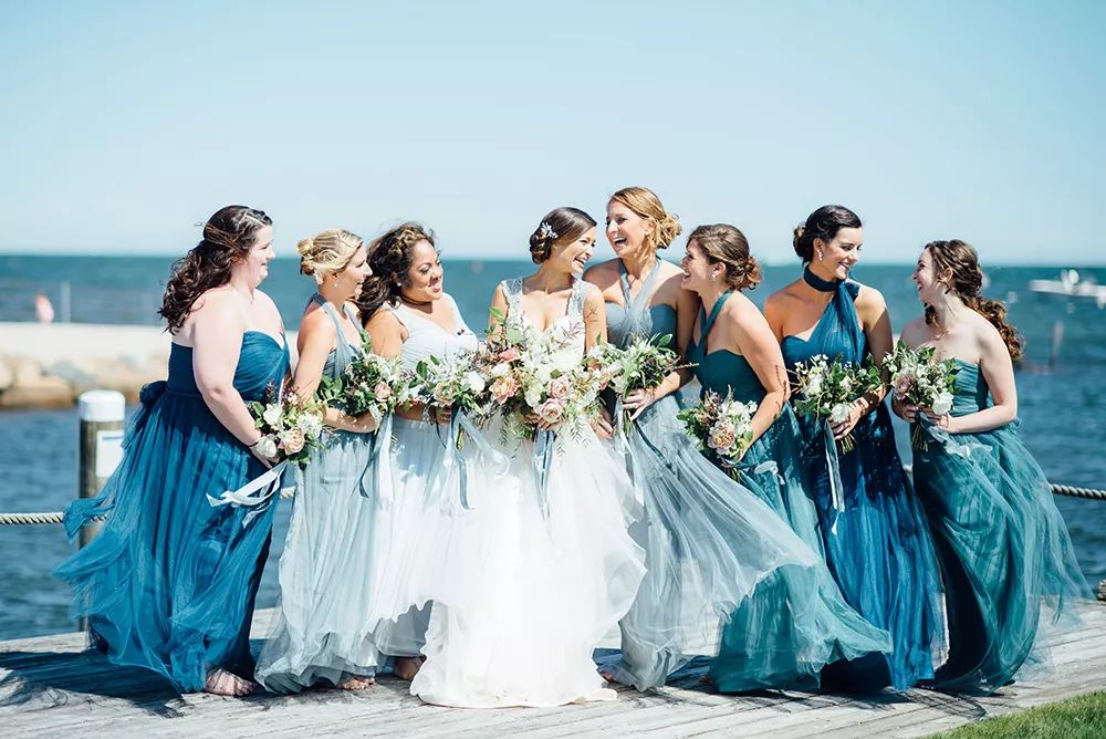 室外拍婚纱照pose的技巧,今年最流行的婚纱照姿势