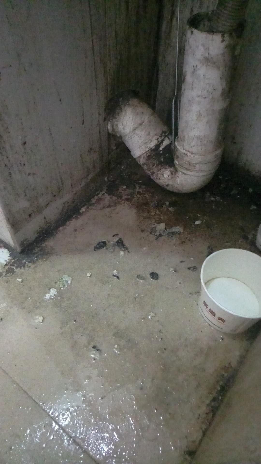 疏通洗菜盆下水道的最有效方法,洗手盆下水道水泥堵塞怎么疏通