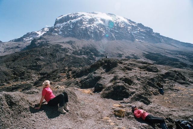 去看乞力马扎罗的雪,乞力马扎罗山的雪深度解读