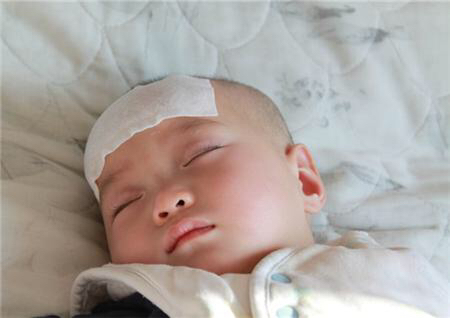 上火发烧退烧吃什么药,小儿上火退烧推拿手法