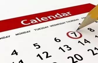 月经量少总淋漓不尽褐色的血,月经量多颜色淡是怎么回事