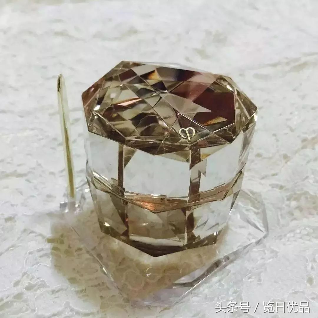 吴昕关晓彤,鹿晗和吴昕谁厉害