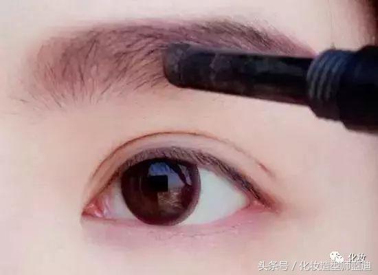 新手淡妆化妆教程防水持久眼线笔,内双单眼皮新手化妆入门教程淡妆