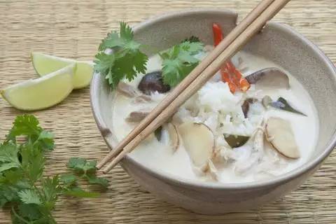 去泰国必吃的10种美食,泰国旅游必吃美食价格