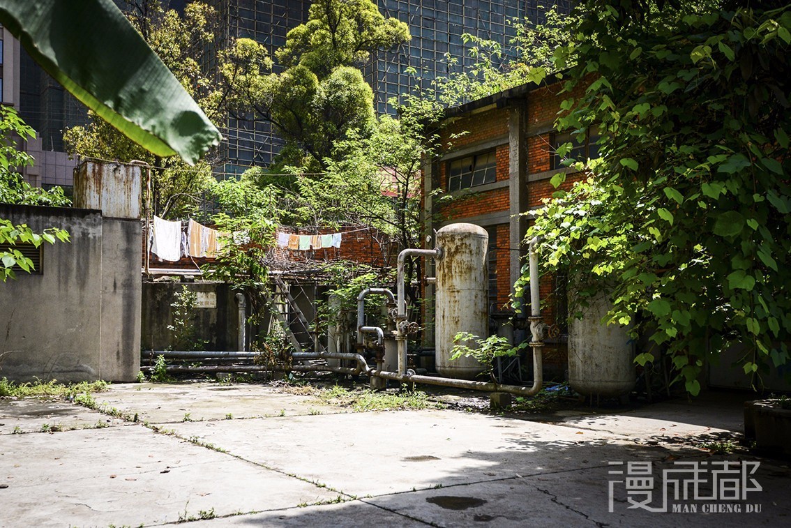 它们承载好多成都人的记忆,让我们一起来保护这些老工业建筑吧!