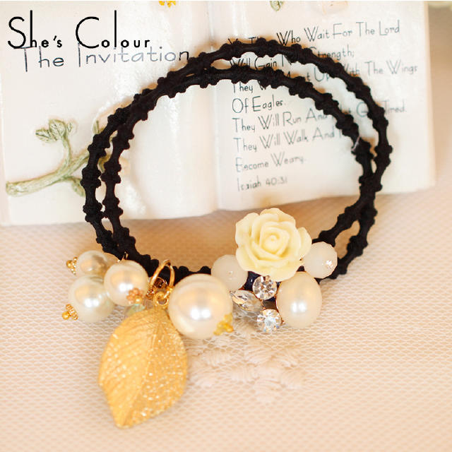 中长发氛围感发饰,高级知性优雅的发饰