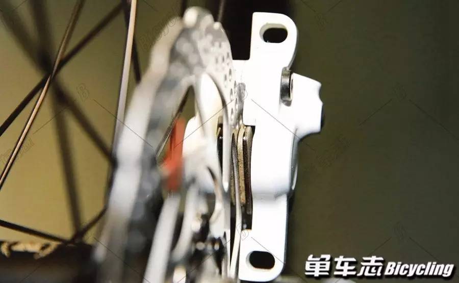 山地车碟刹异响怎么解决,山地车洗车后碟刹异响