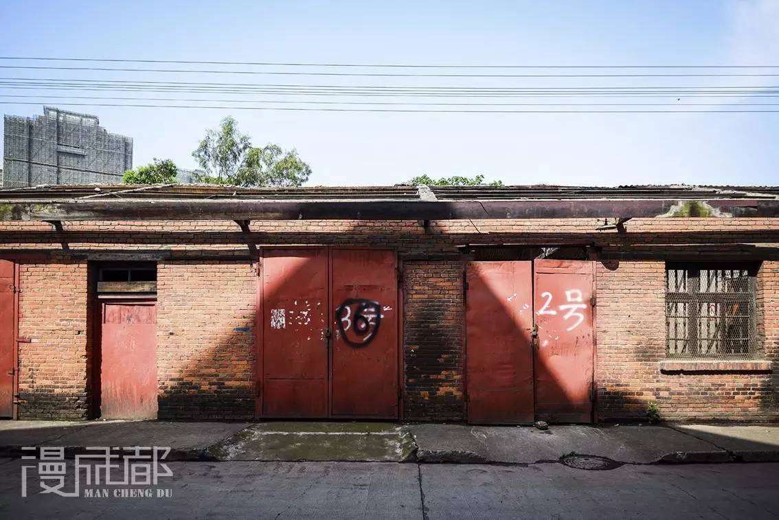 它们承载好多成都人的记忆,让我们一起来保护这些老工业建筑吧!