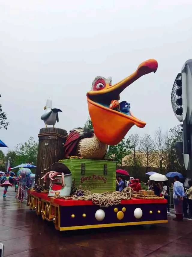 跟着朵拉去探险英文,迪士尼上海儿童游玩攻略