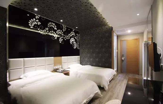 在青岛对你爱爱爱不完,却没想到你竟然是这种店!