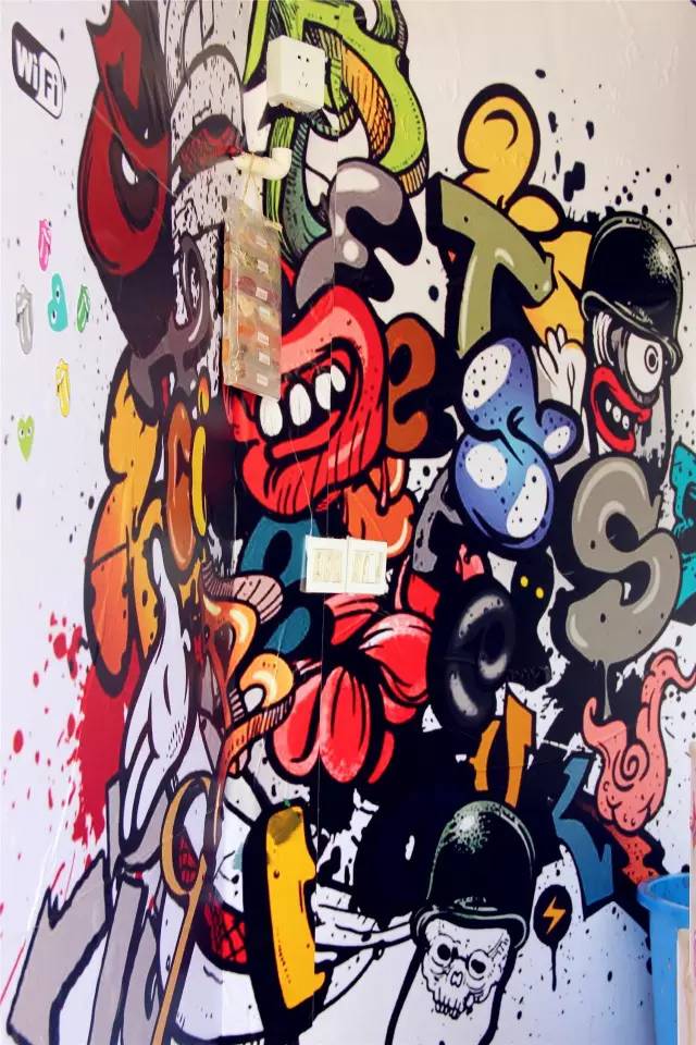 黄晓明来南京开店了？非常火爆还要任性的下午才营业！