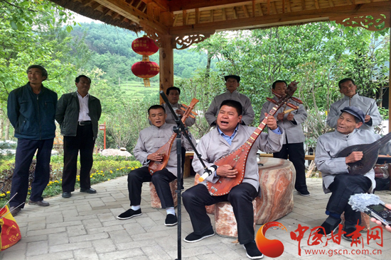 来一场说走就走的旅行第一站陇南,身未动心已远演唱