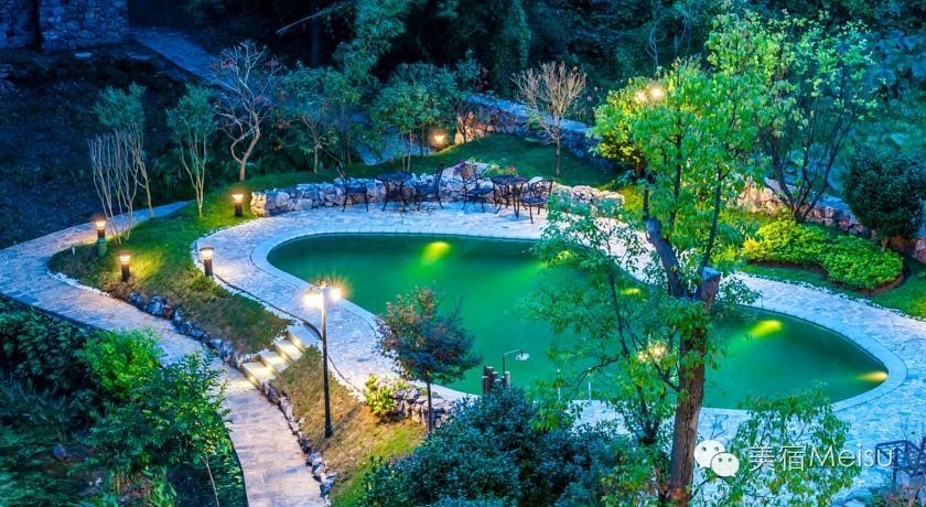 这3家长在山水里的美宿,连起了阳朔最精华的风光!