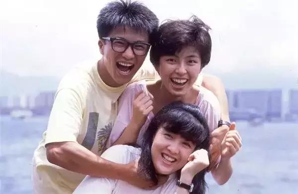 1986年香港电影十大票房排行榜,成龙周润发影片之争