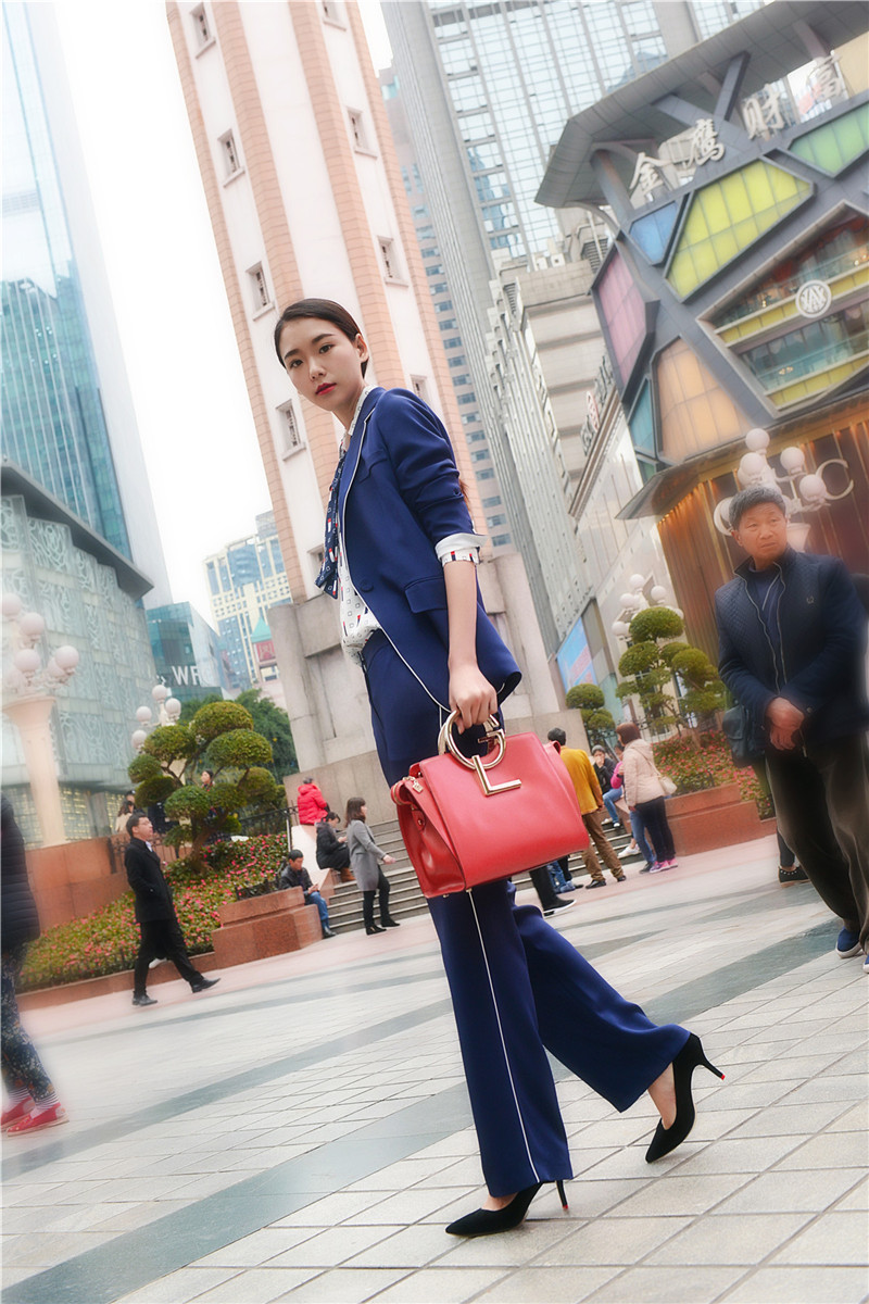 重庆解放碑街拍摄影馆,解放碑每天美女街拍时间