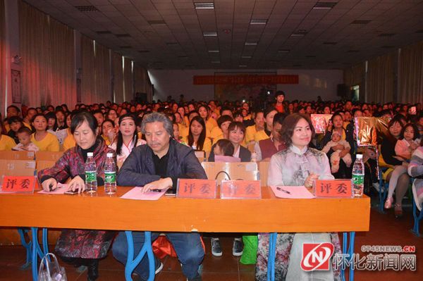 宝宝乐幼儿园举办2016年“童心童梦爱我中华”庆六一文艺汇演(一)